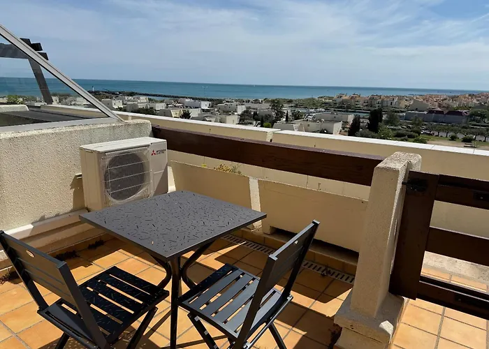 2 Pieces, Port Nature 4 Coursives, Vue Mer, Face Au Waiki Agde